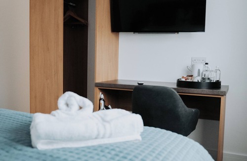 Banc-y-felin Bed & Breakfast | Fox and Hounds Inn