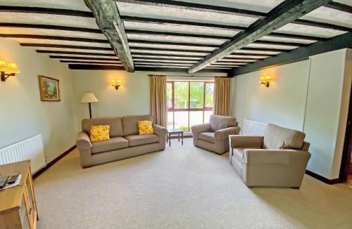 Chipping Sodbury House | Fox Cottage - E4510