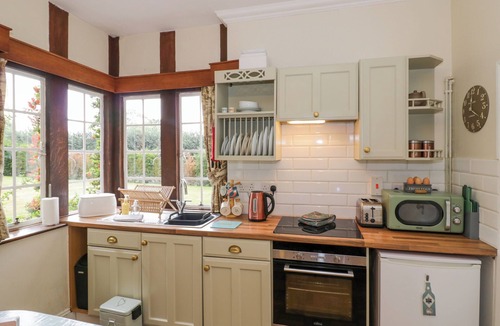 Droitwich Cottage | Fox Cottage