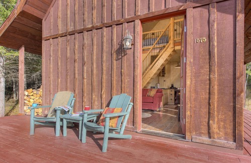 Victor Cabin | Fox Creek cabin in the woods