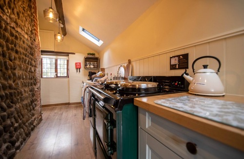 Aldborough Cottage | Fox (Deer's Glade Cottages)