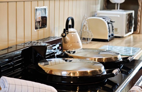 Aldborough Cottage | Fox (Deer's Glade Cottages)