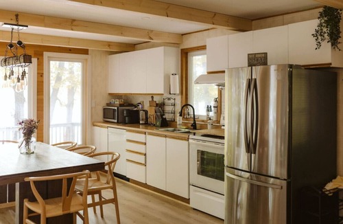 Novar Cabin | Fox Den|Sauna|BBQ|LakeAccess|PrivateBeach|Firepit