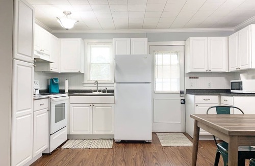 Villa Ridge House | Fox Haus near Purina, WashMo, I-44, Dog Friendly