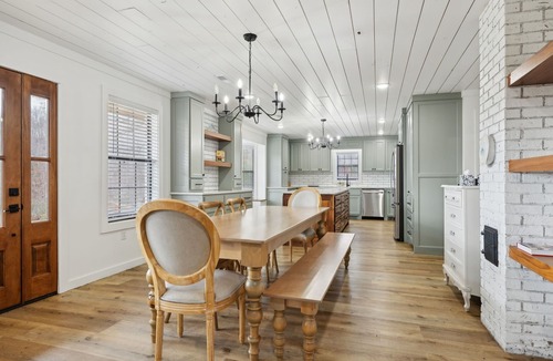 Lawrenceburg Cottage | Fox Haven Retreat-modern Cabin-acres of Priv Land