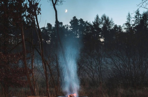 Alloa Apartment | Fox Hole Bothy - Luxury Cottages