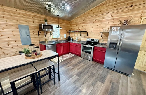 Fort Payne Cabin | Fox Hole Cabin