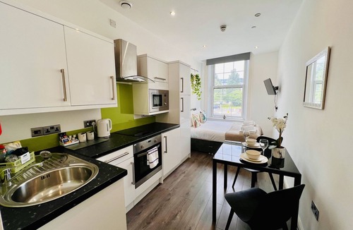 Barbican Apartment | Fox House, Studio Apartments