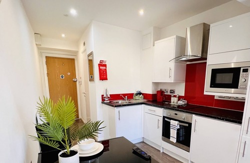 Barbican Apartment | Fox House, Studio Apartments