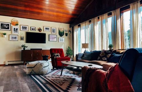 Hurley Cabin | Fox Lodge: Hudson Valley/Catskills Getaway