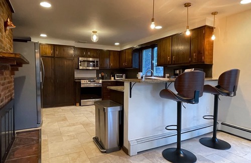 Hurley Cabin | Fox Lodge: Hudson Valley/Catskills Getaway