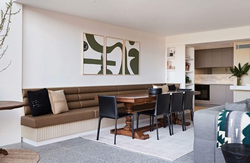 Elizabeth Bay Apartment | Fox on Macleay is a Two Bedroom Apartment