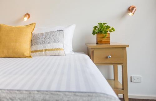 Kilmore Hotel | Fox on the Run - Motel Kilmore