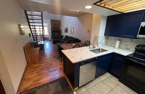 East Village at Copper Condo | Fox Pine Lodge 4 Bed 4 Bath Condo