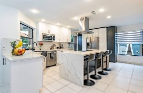 Croissant Park Apartment | Fox Private Resort-heated Pool, Spa-downtown&beach