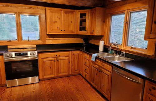 Thornton Villa | Fox Ridge - White Mtn. Elegance - EV charging on site - Waterville Valley Ski