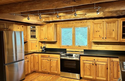 Thornton Villa | Fox Ridge - White Mtn. Elegance - EV charging on site - Waterville Valley Ski