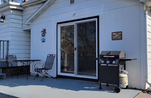 Menasha House | Fox River Retreat #1