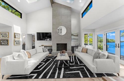 Westport House | Fox Run w/Heated Pool & Optional Boat Rental