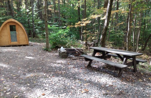 Etna House | Fox's Den Camping Pod at Camp Earth Connection