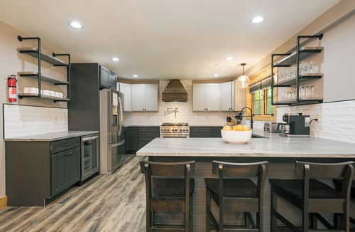 Oakland House | Foxcroft: Lake Access w. Dock Slip, Hot Tub, Pool Table