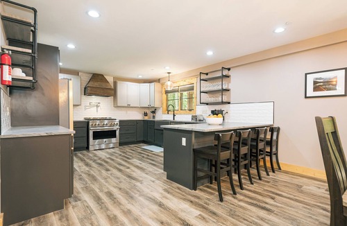 Oakland House | Foxcroft: Lake Access w. Dock Slip, Hot Tub, Pool Table
