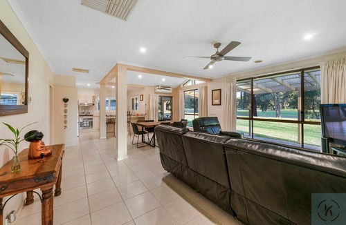 Tocumwal House | Foxes on the Green Tocumwal