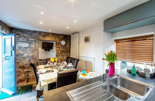 Chepstow House | Foxes Reach - Hw7421