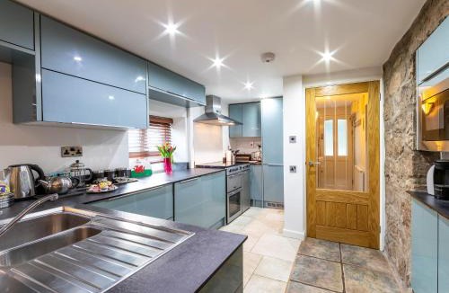 Chepstow House | Foxes Reach - Hw7421