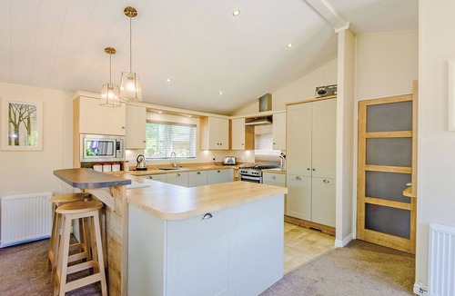 Bala Ski Chalet | Foxglove 4 Platinum Plus (Pet)