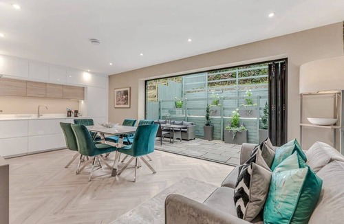 Quorn House | Foxglove House Summar