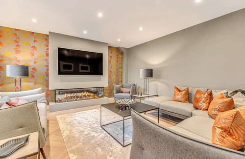 Quorn House | Foxglove House Summar