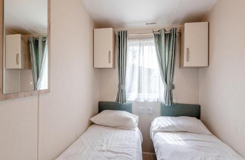 Westmarsh Resort | Foxhunter Park