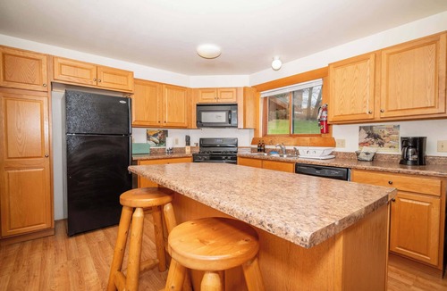 Warrens Cabin | Foxtail Lodge - Warrens Retreat