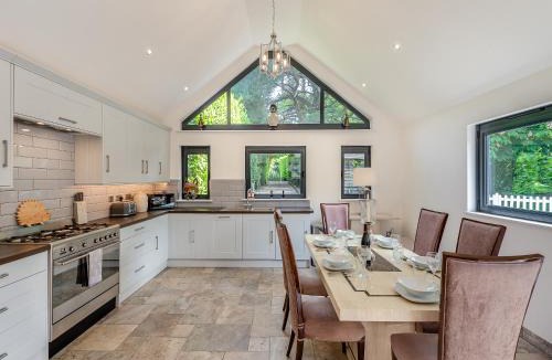 Harrietsham House | Foxton Lodge - Uk47296