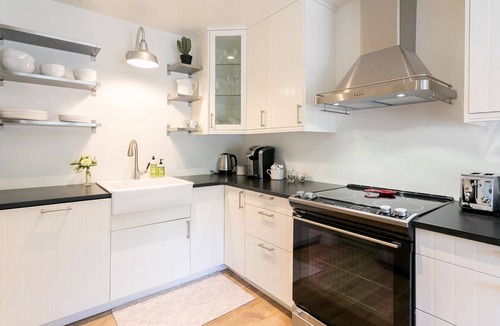 Fredericksburg House | Foxtrot Farm | Peaceful Pet-friendly Escape