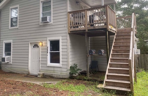 Norfolk Apartment | Foxwell River Lodge S