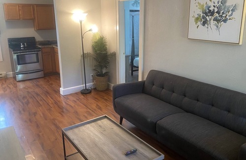Norfolk Apartment | Foxwell River Lodge S