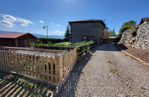 Angoustrine House | Casa con Gran Tranquilidad y Espacio