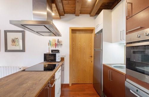 Angoustrine House | Independent House in Angoustrine