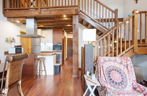 Angoustrine House | Independent House in Angoustrine