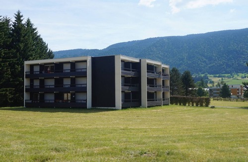 Autrans Apartment | Apartment in Autrans, 36m², pets allowed, parking