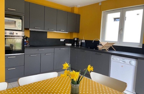 Autrans House | Spacious 4BR House in Autrans, Close to Village Centre, Ideal for 8, with Garden and Terrace