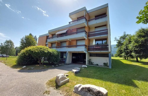Autrans Apartment | Apartment for 6, balcony, pets allowed, near skiing