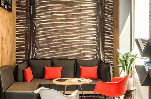 Billancourt–Rives de Seine Hotel | 13 m² Hotel ∙ 127 guests