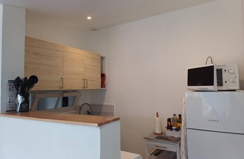 Saint-Martin de Brehal Cottage | Typical villa with garden 500m from the beach