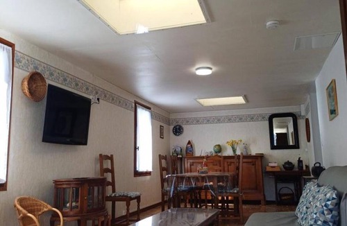 Saint-Martin de Brehal Cottage | Typical villa with garden 500m from the beach