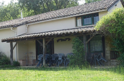 Castelnau-Montratier-Sainte-Alauzie House | Gîte Rural Pour 14 Personnes Avec Piscine Privée.