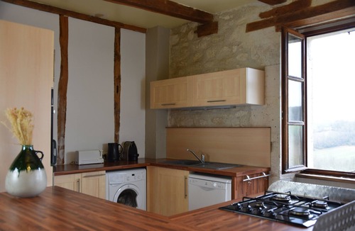 Sainte-Alauzie House | "La Forge" typical Quercy house with view of the hills