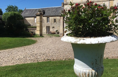 Commes Apartment | Castle outbuilding